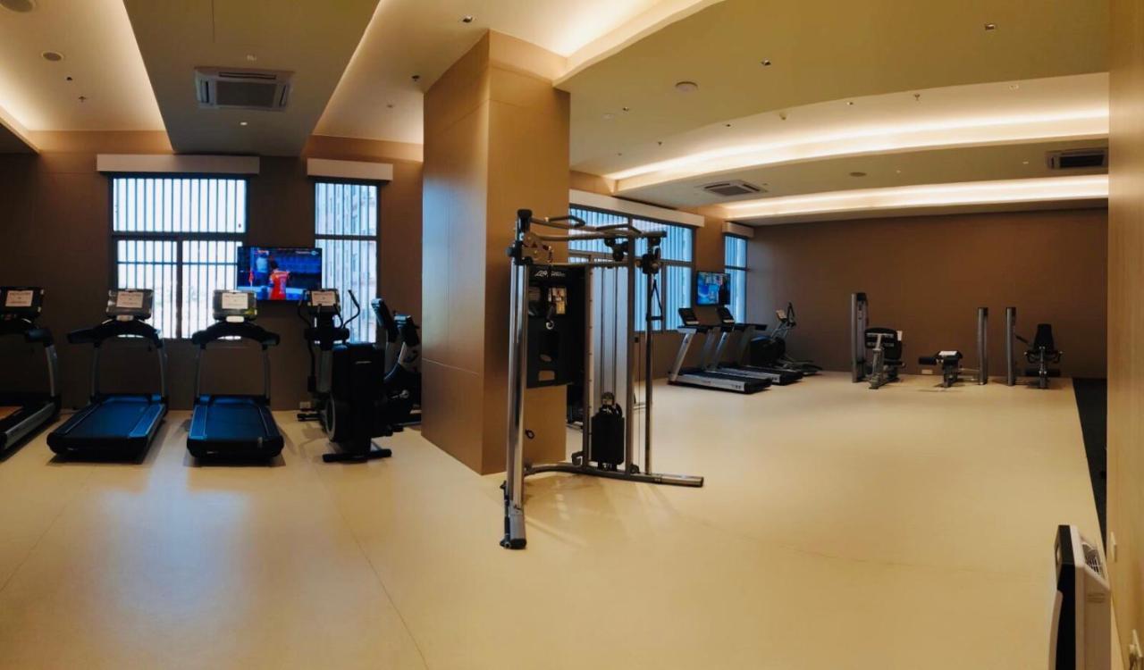 Zealax Hotel & Residence Yangon Extérieur photo