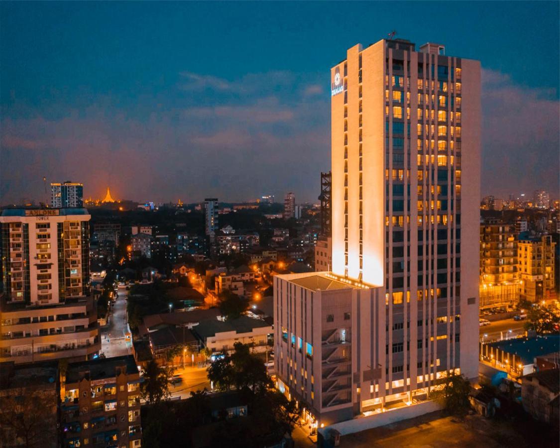 Zealax Hotel & Residence Yangon Extérieur photo